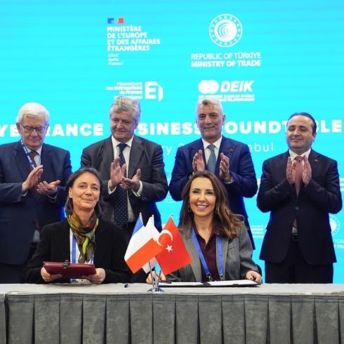 T�rkiye-Fransa ticaretinde rekor: 5 y�lda 10 milyar dolarl�k art��