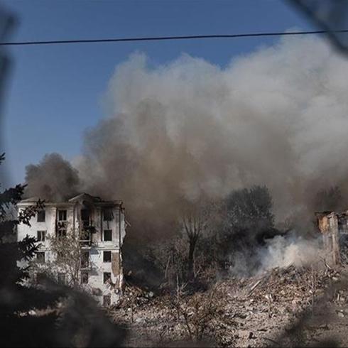 Ukrayna'ya yeni saldırı dalgası: Rusya füze ve İHA'larla vurdu