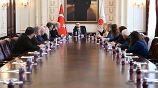 Bakan G�rlek: Avukatlar�m�z�n talep ve beklentileri �zerinde hassasiyetle duruyoruz