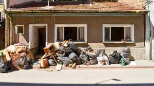 �orum'da ��p ev vakas�: 4 kamyon at�k ��kt�