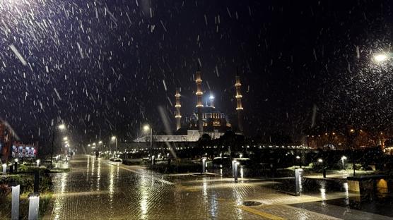 Edirne'de kar başladı