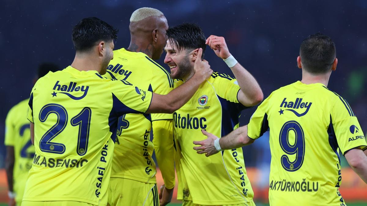 Fenerbah�e yar�n sahas�nda Nottingham Forest'� konuk edecek