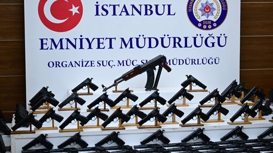 İstanbul'da suç örgütlerine darbe: Adreslerden cephanelik çıktı