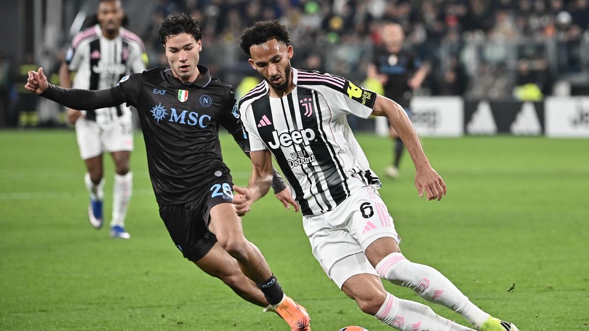 Juventus'un �ngiliz futbolcusu Kelly'ye sosyal medyadan �rk�� sald�r�!