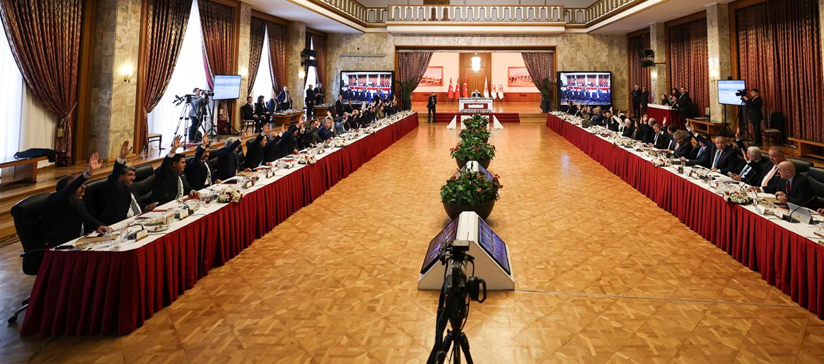 'Ter�rs�z T�rkiye' hedefinde yeni yol haritas�... 47 oyla kabul edilen raporda yer alan �neriler