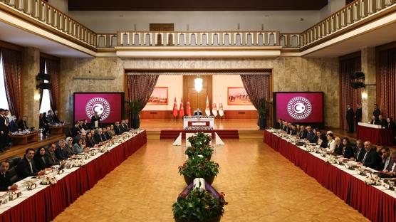 47 oyla kabul edilen raporda yer alan öneriler