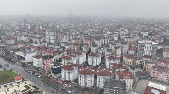 Vatandaşlar hazırlıksız yakalandı! İstanbul'da kar yağışı başladı