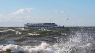 �anakkale'de f�rt�na etkili oluyor! T�m seferler iptal edildi