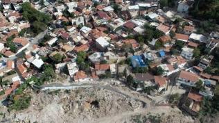 Heyelan riski il�eyi aya�a kald�rd�: 10 ev tahliye edildi