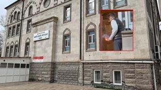 Teravih namaz�nda panik: Kayseri'de camiye torpil at�ld�