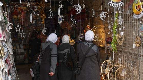 Ter�rden ar�nd�r�lan Rakka'da ramazan sevinci: Zul�m ve bask�dan kurtulduk