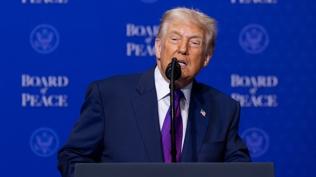 Trump'tan �ran'a n�kleer silah resti: Ne olaca��n� 10 g�n i�inde g�rece�iz