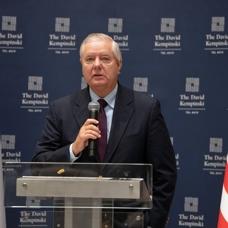 ABD'li senat�rden skandal a��klama: Gazze'deki soyk�r�m� savundu