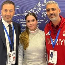 Alara Atmaca'dan Avrupa'da alt�n madalya