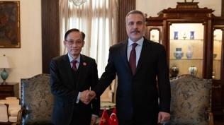 Bakan Fidan, Vietnam D��i�leri Bakan� Trung ile bir araya geldi