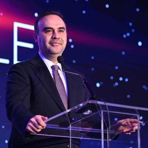 Bakan Kac�r: Sanayi katma de�erimizi 241 milyar dolara y�kselttik