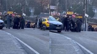 Yol verme kavgas�nda tekmeler havada u�u�tu