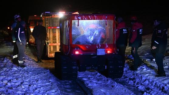 AFAD arazide mahsur kalan i��ileri kurtard�