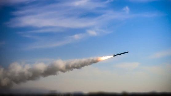 �ran'dan H�rm�z Bo�az�'nda f�ze testi