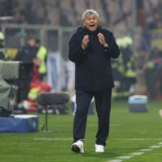 Mircea Lucescu karar�n� verdi! Romanya'da g�revine devam ediyor