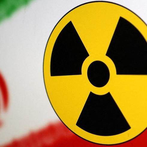 İran nükleer restini çekti