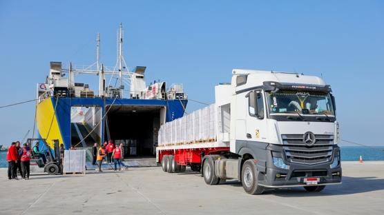 3 bin 300 tonluk dev gemi limana ula�t�