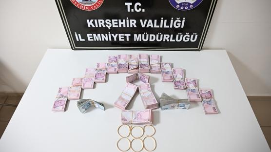 Alt�nda d���k ayar oyunu... 3 ��pheli yakaland�