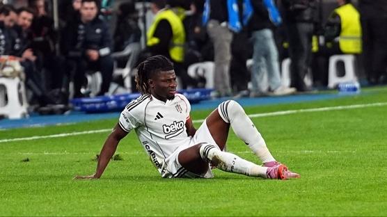 Be�ikta�'a k�t� haber: El Bilal Toure 6-8 hafta yok