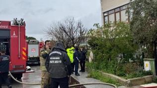 �zmir'de ��kan ev yang�n�nda bir ki�i hayat�n� kaybetti