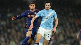 Manchester City kazandı, zirveyle fark 2'ye indi