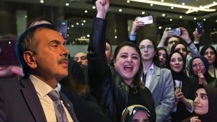 Bakan Tekin'den ��retmenlere m�jde