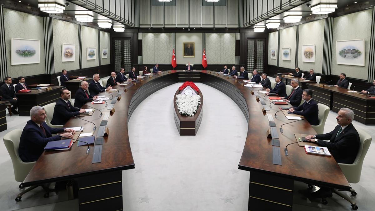 Cumhurba�kan� Erdo�an, Kabine ve MGK �yeleri ile iftarda bir araya geldi