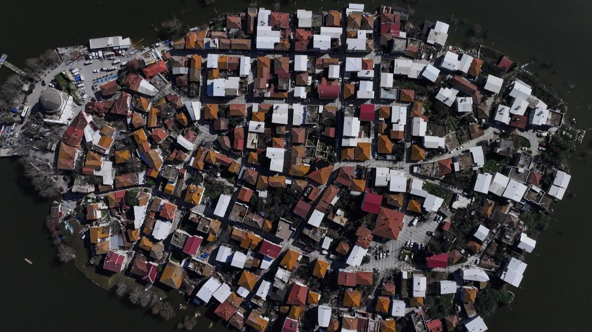 G�l ta�t�: Tar�m arazileri ve evler sular alt�nda kald�