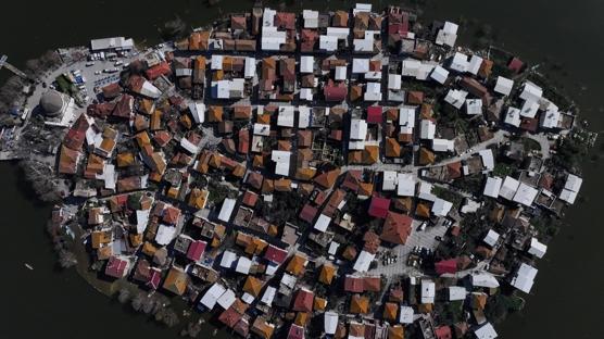 G�l ta�t�: Tar�m arazileri ve evler sular alt�nda kald�