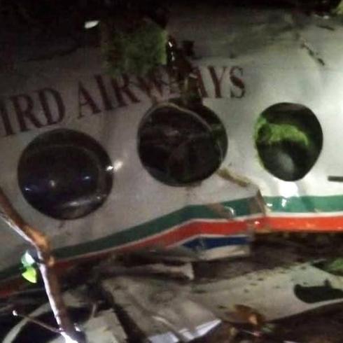 Hindistan'da ambulans u�ak d��t�