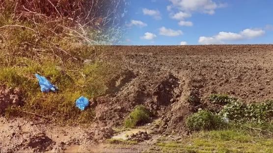 �inli i� insan�n�n cesedini el ve ayaklar�n� ba�layarak g�mm��ler