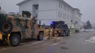 S�n�rda b�y�k operasyon: 406 kilo zehir yakaland�