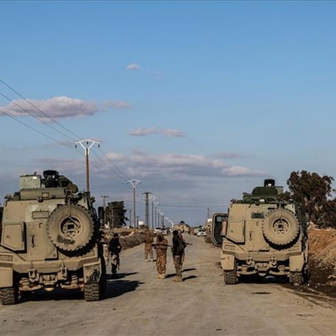 Suriye'de DEA� sald�r�s�... 4 ki�i hayat�n� kaybetti