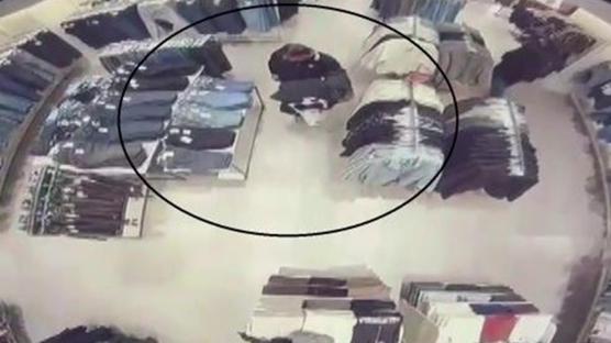 Al��veri� yapar gibi h�rs�zl�k yapt�: 118 su� kayd� ��kt�