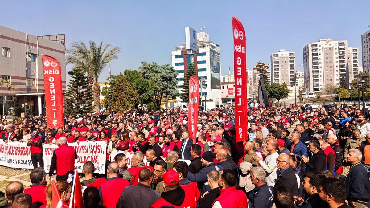 ���iler CHP'li belediyenin kap�s�na dayand�