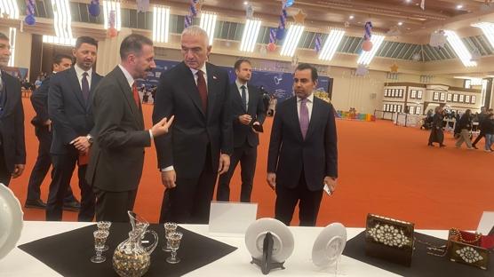 Bakan Ersoy'dan 'Külliye'de Ramazan' etkinlik alanına ziyaret