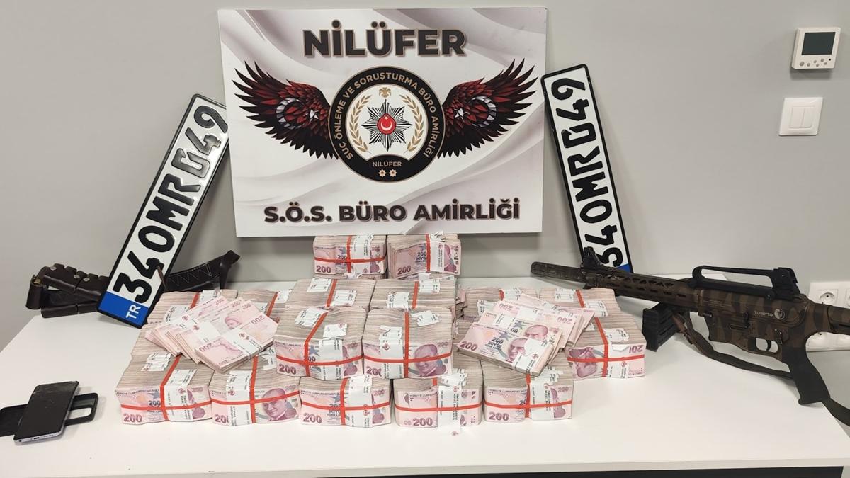 B�yle plan filmlerde yok! 20 milyon liral�k sahte soygun