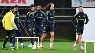 Fenerbah�e, Nottingham Forest ma��na haz�r