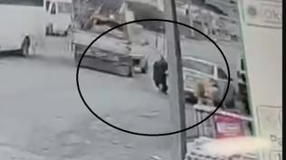 Hatay'da dehşet anları: Aniden açılan kapak hayatını karartıyordu