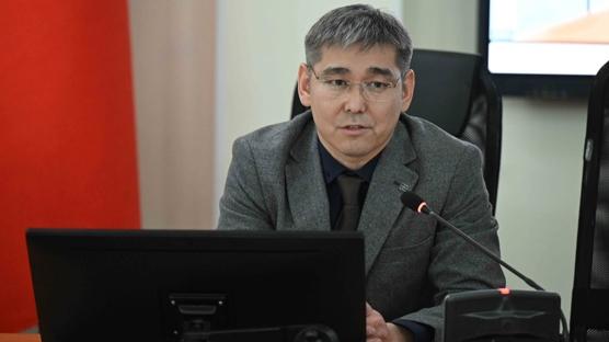 Kabineye T�rkiye mezunu Bakan...