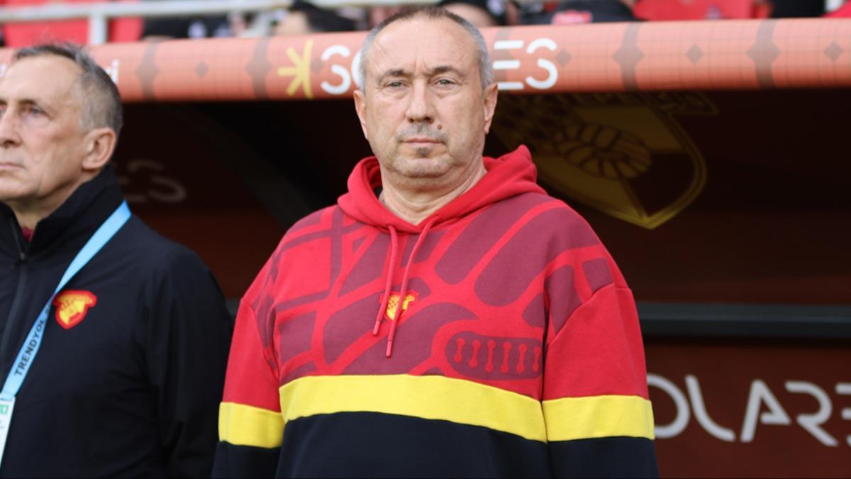 Stoilov'dan taraftara �a�r�: Herkesi stadyumda g�rmek istiyoruz