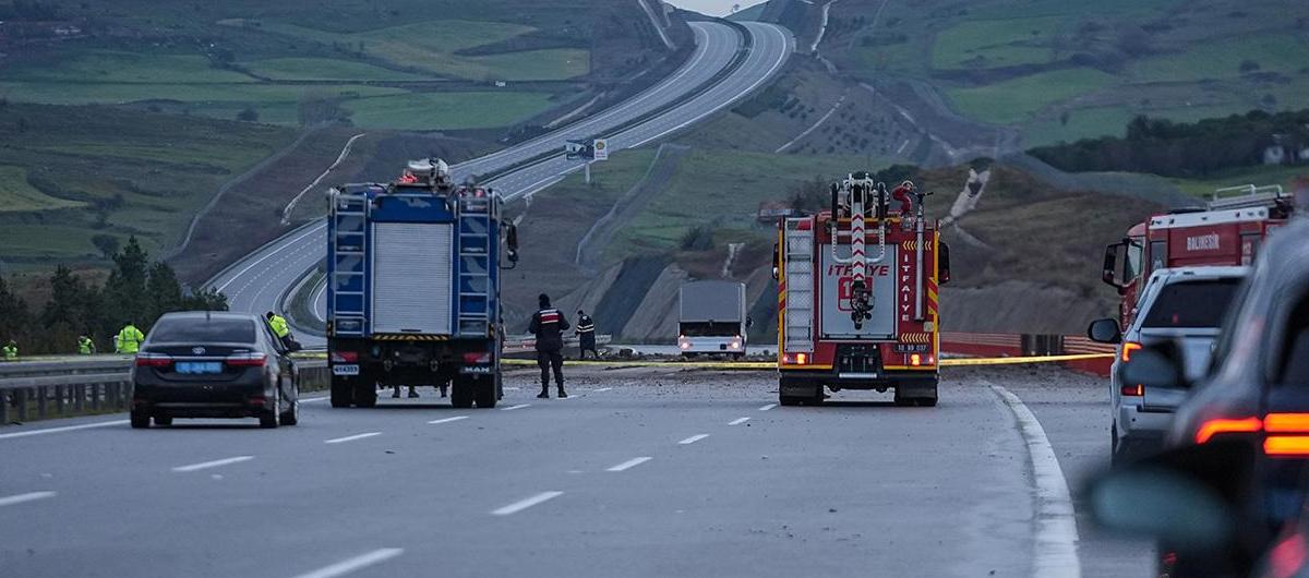 Bal�kesir'e d��en F-16... �ehit pilotumuzun f�rlatma sistemini son anda �al��t�rd��� tespit edildi