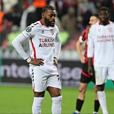 Olivier Ntcham: Rakibimizi heyecanl� �ekilde bekleyece�iz