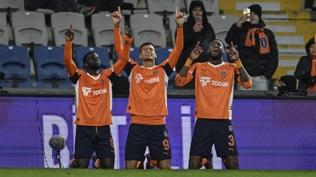 Ba�ak�ehir, Konyaspor'u Selke'nin golleriyle y�kt�