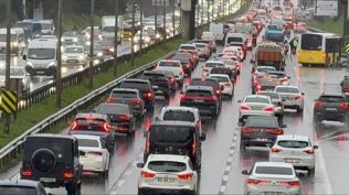 İstanbul'da haftanın son iş günü trafik kilit! Yoğunluk yüzde 89'a çıktı